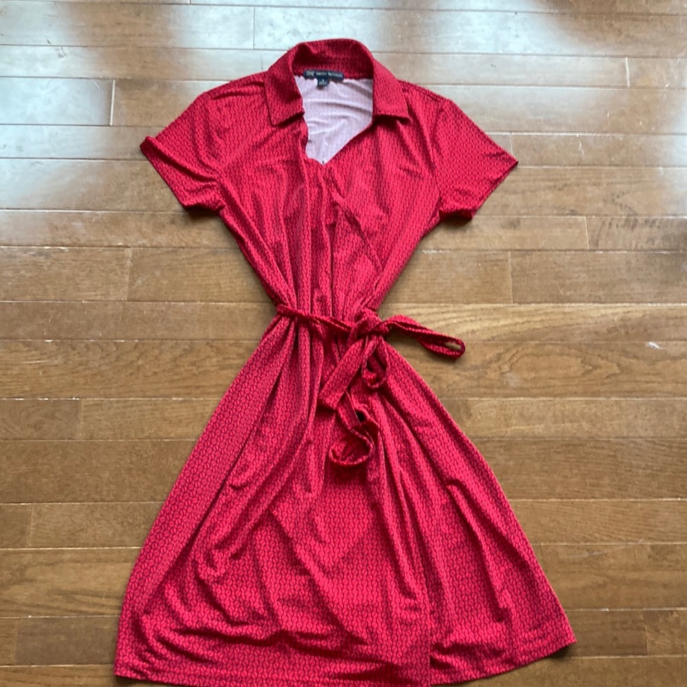 Small Brooks Brothers 346 wrap dress red link pattern